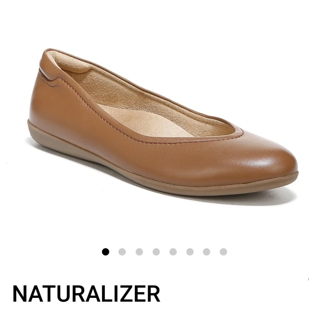 Naturalizer 8M tan beige Vivienne ballet flat - Picture 3 of 3
